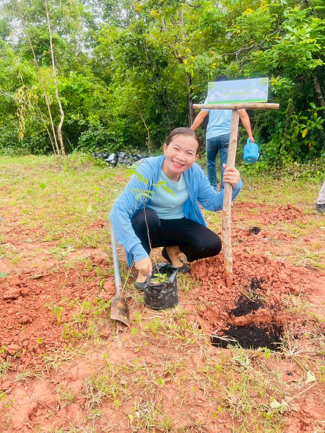 LINE_ALBUM_คก ปลูกป่าเฉลิมพระเกียรติ 68_250818_109.jpg (746 KB)