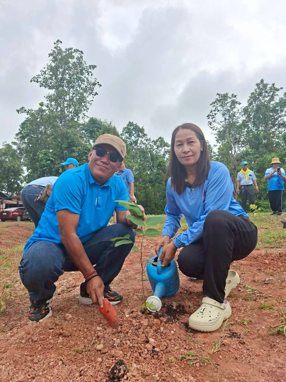 LINE_ALBUM_คก ปลูกป่าเฉลิมพระเกียรติ 68_250818_14.jpg (225 KB)