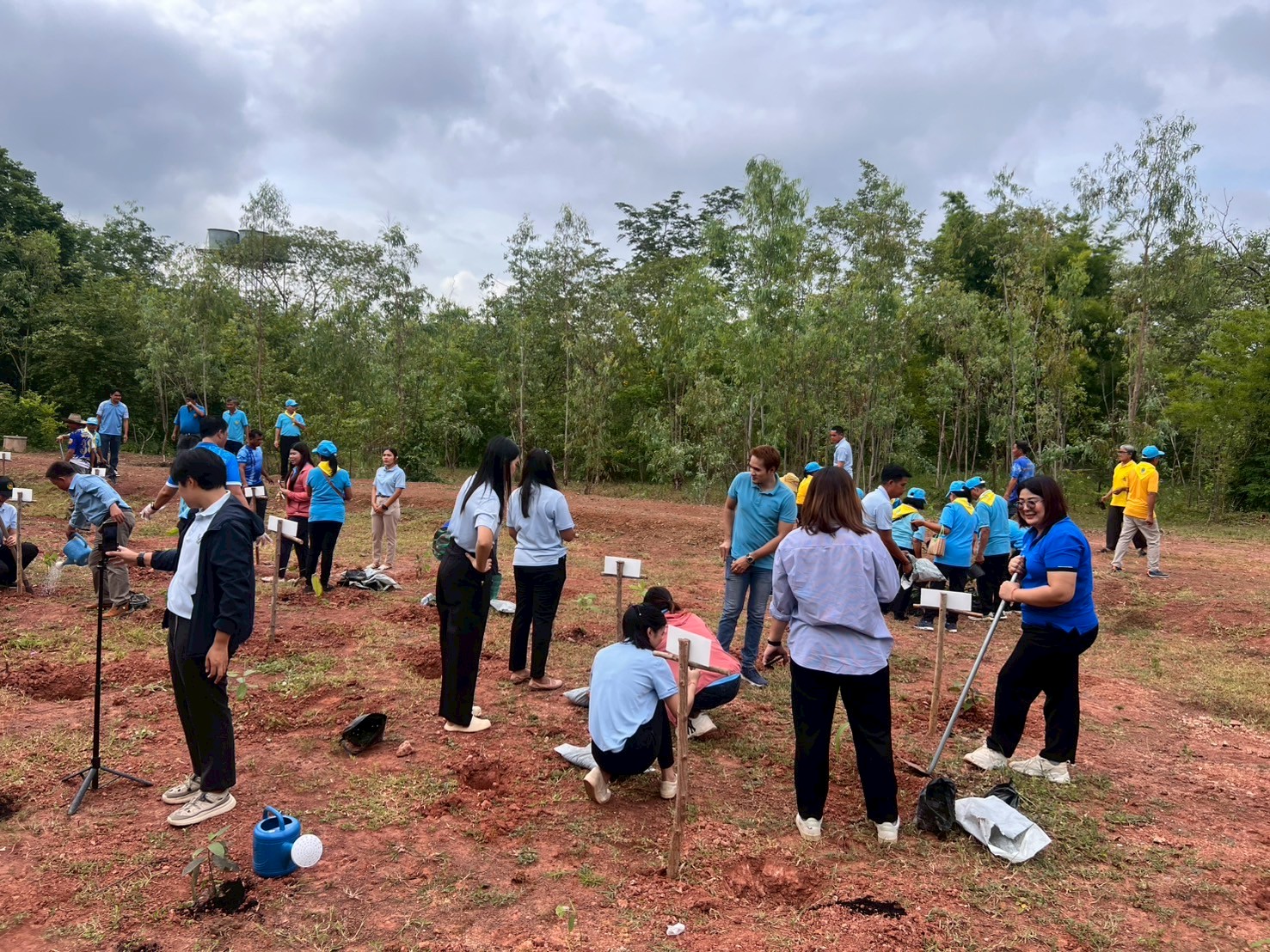 LINE_ALBUM_คก ปลูกป่าเฉลิมพระเกียรติ 68_250818_218.jpg (618 KB)